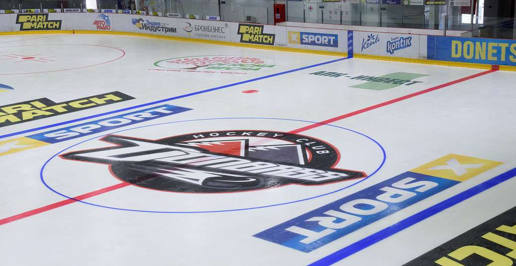 На «Альтаире» готовят лед к старту плей-офф 