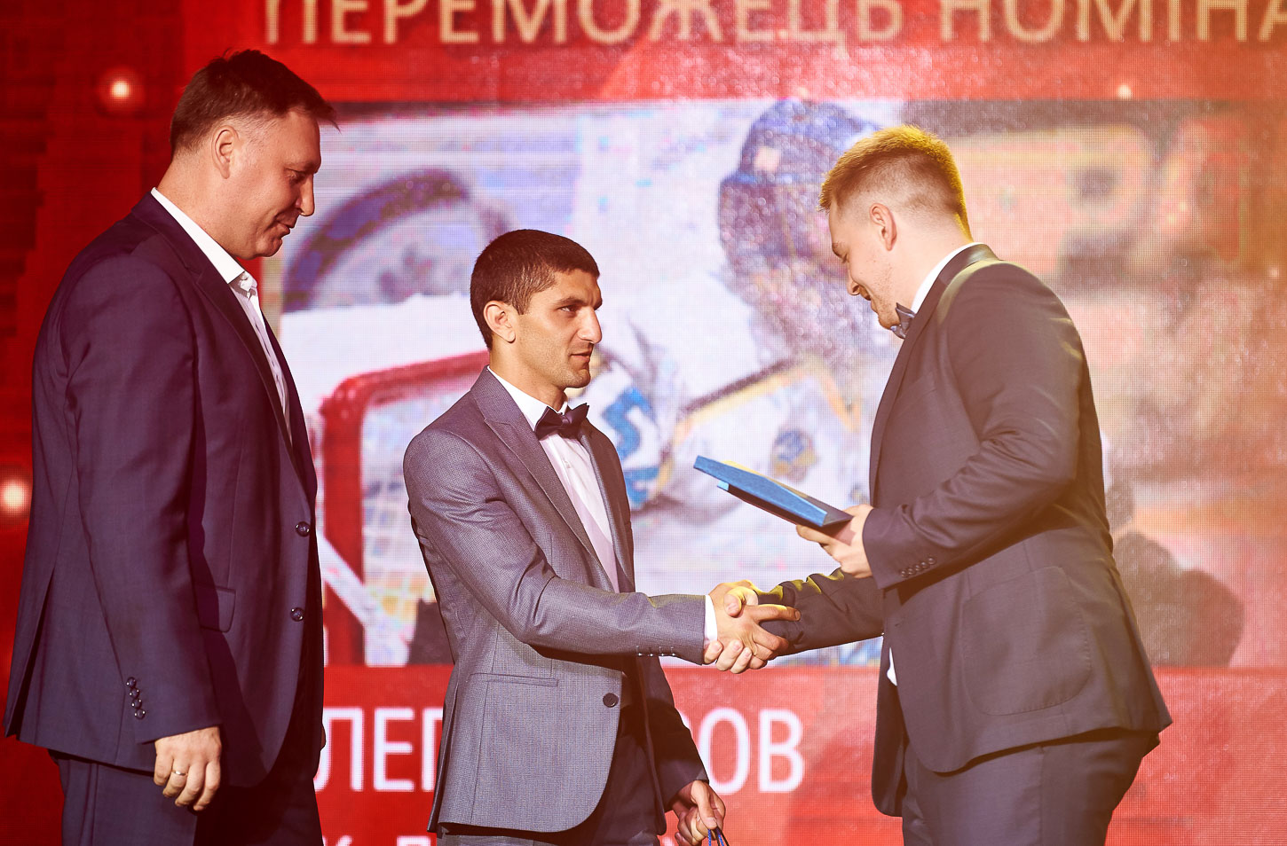 15 июня Артём Далакян проведёт защиту звания чемпиона мира по боксу по версии WBA