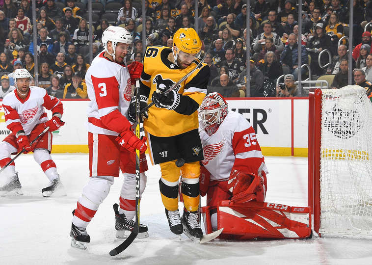 "Питтсбург" - "Детройт" (5:1): три очка Хорнквиста