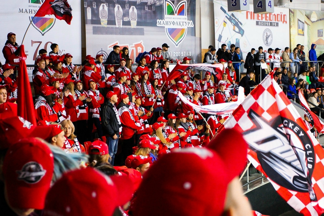 Андрей Григорьев и Вадим Мазур стали почетными гостями церемонии вручения аттестатов в Шахово