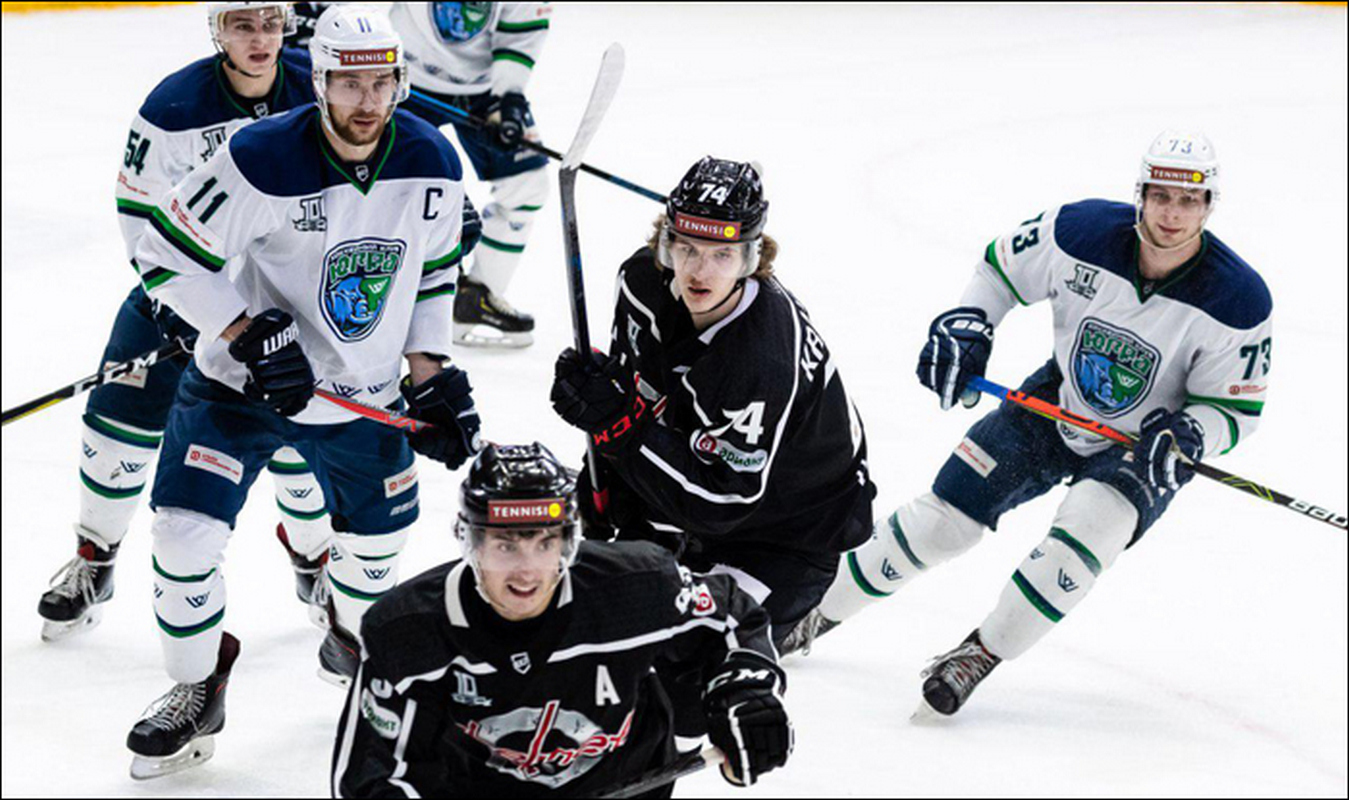 ВХЛ: «Ижсталь» дает бой в Нефтекамске, «Югра» выигрывает впервые за 5 матчей и другие результаты (видео)