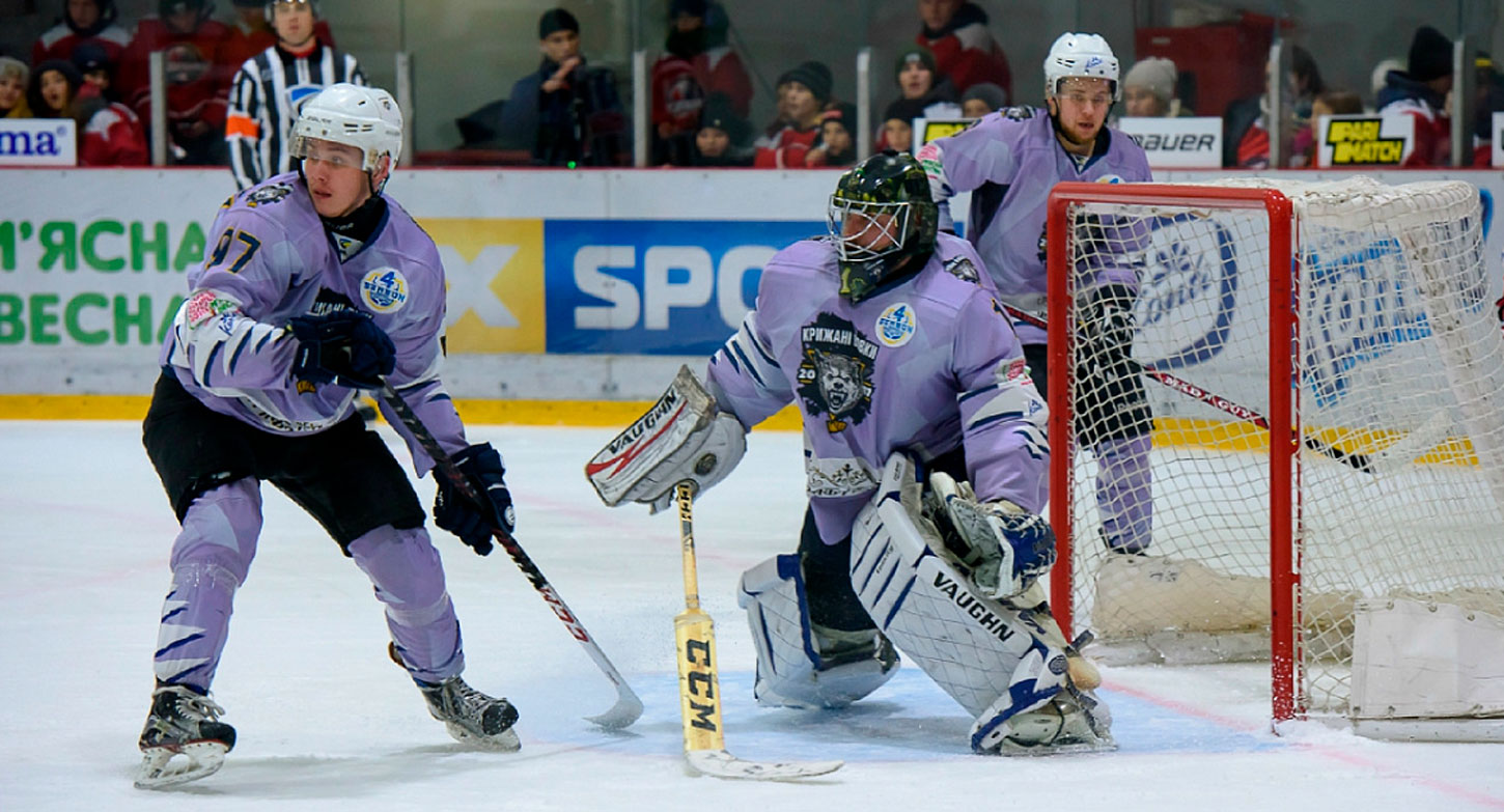 Невероятная серия сейвов от играющего президента «Ледяных Волков» (видео)
