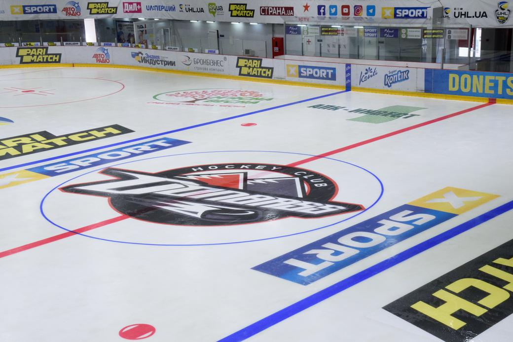 На «Альтаире» готовят лед к старту плей-офф 