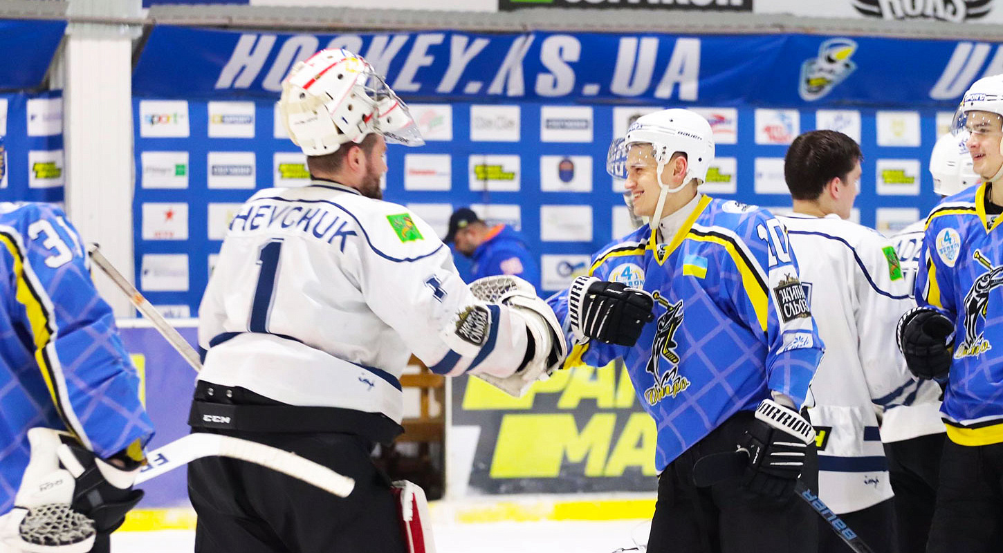 УХЛ отказалась от послематчевых рукопожатий из-за коронавируса (видео)