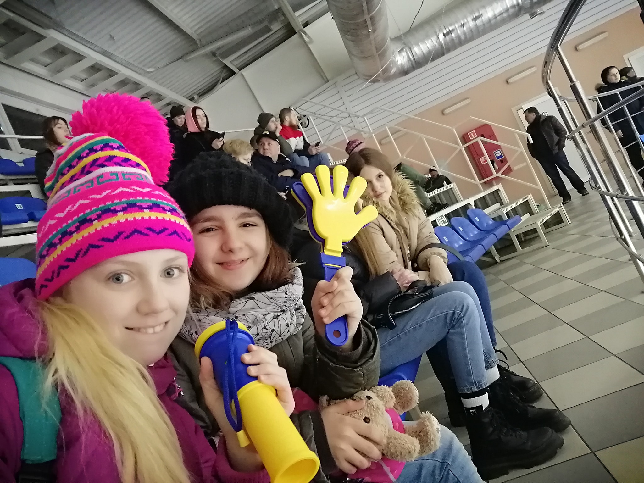 Воспитанники БФ «С теплом в сердце» — лучшие болельщики февраля!