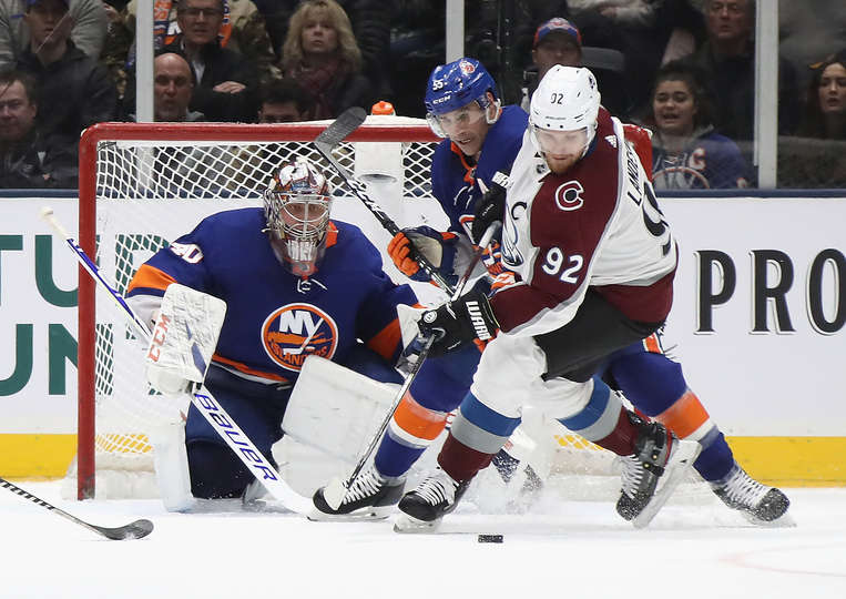 "Айлендерс" - "Колорадо" (1:0): Варламову очень приятно