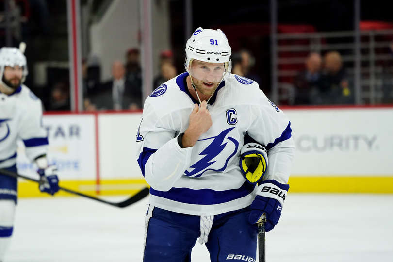 "Каролина" - "Тампа-Бэй" (1:3): седьмая подряд победа "Лайтнинг"