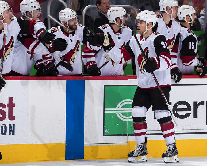 "Детройт" - "Аризона" (2:5): первый гол Холла