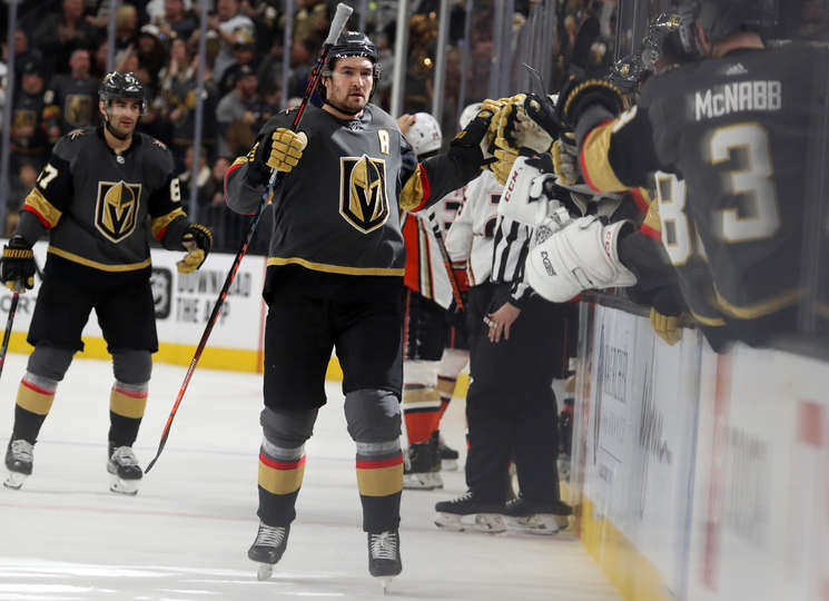 "Вегас" - "Анахайм" (5:2): Флери обошел Джозефа