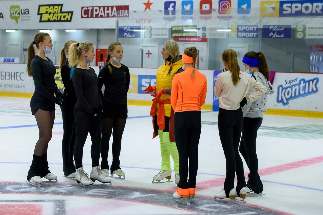 Воспитанники ДЮСШ ХК «Донбасс» провели первые ледовые тренировки