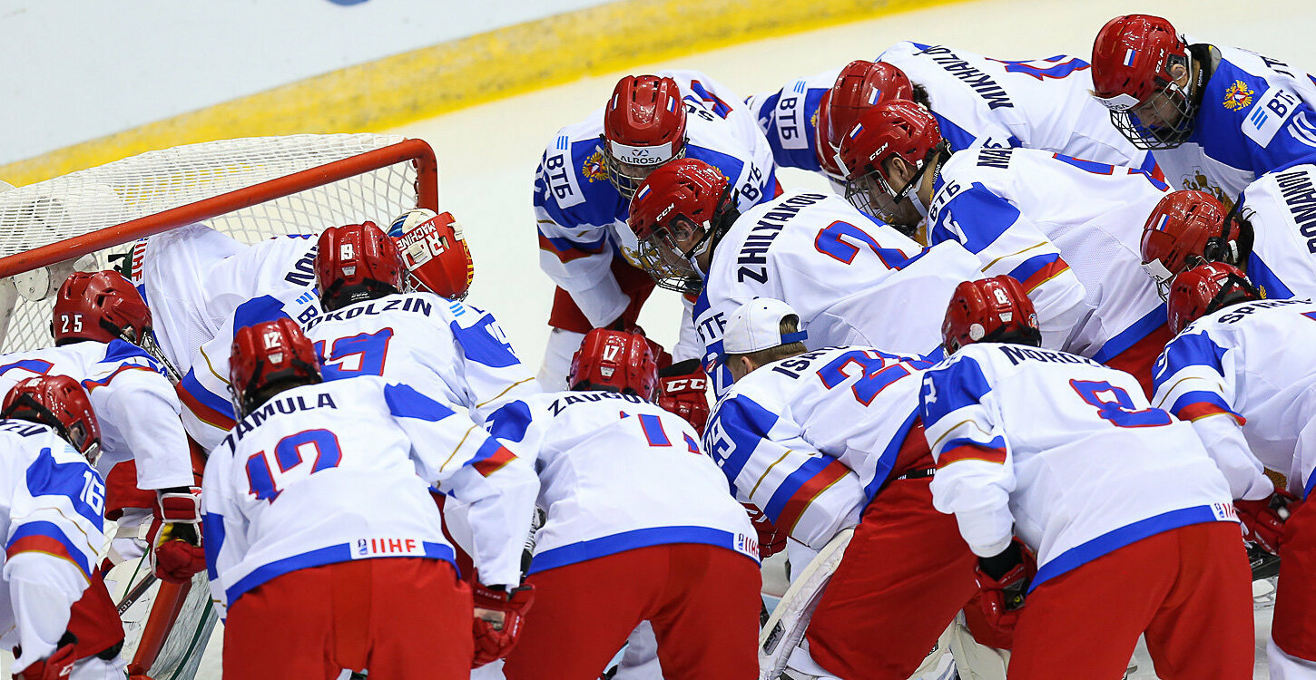 Сборная юниорской хоккейной лиги Альберты  стала первым финалистом молодежного Кубка мира