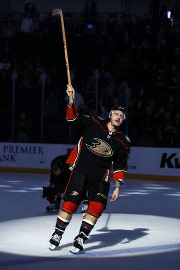 "Анахайм" - "Оттава" (5:2): натуральный хет-трик Делорье