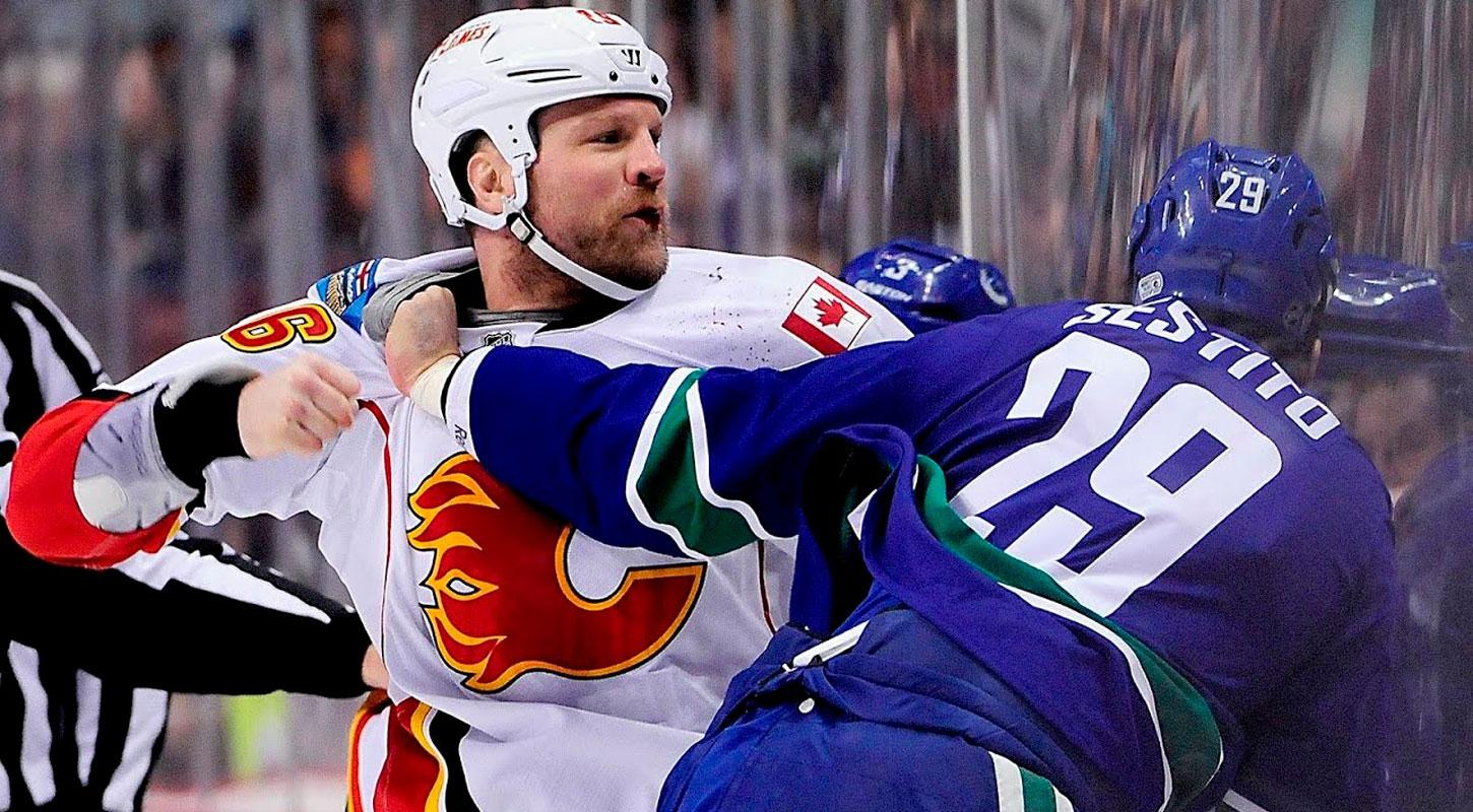 Врачи рекомендуют НХЛ отказаться от драк в случае возобновления сезона