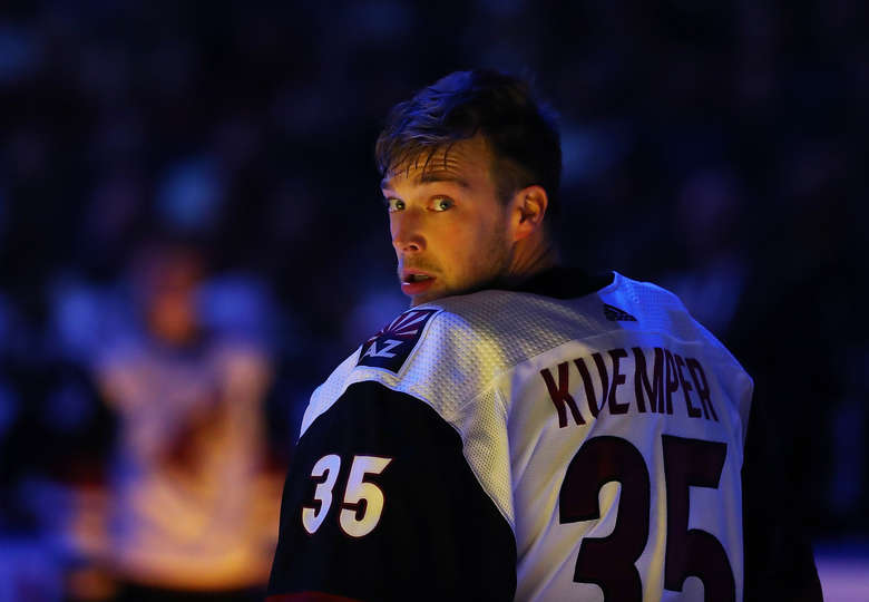 "Аризона" - "Калгари" (3:0): шатаут и драка Кюмпера