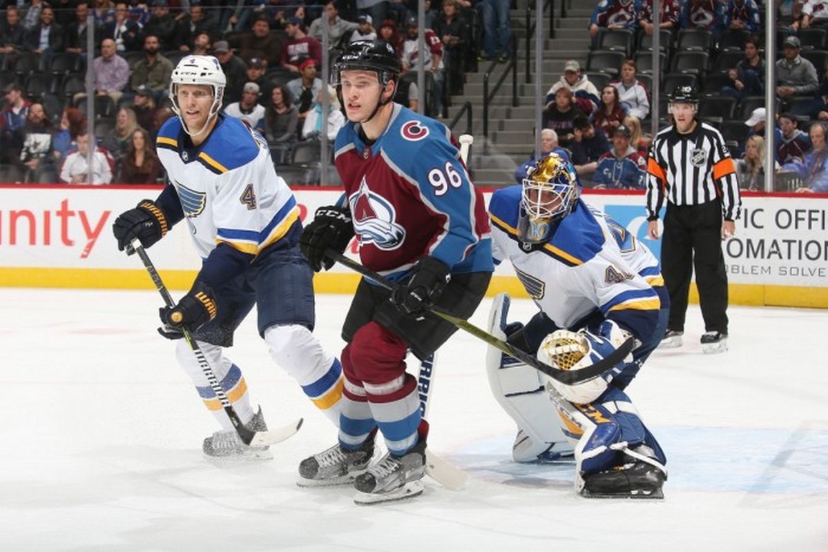 НХЛ: «Колорадо» впервые проиграл в основное время, а «Даллас» впервые победил дома (видео обзор)