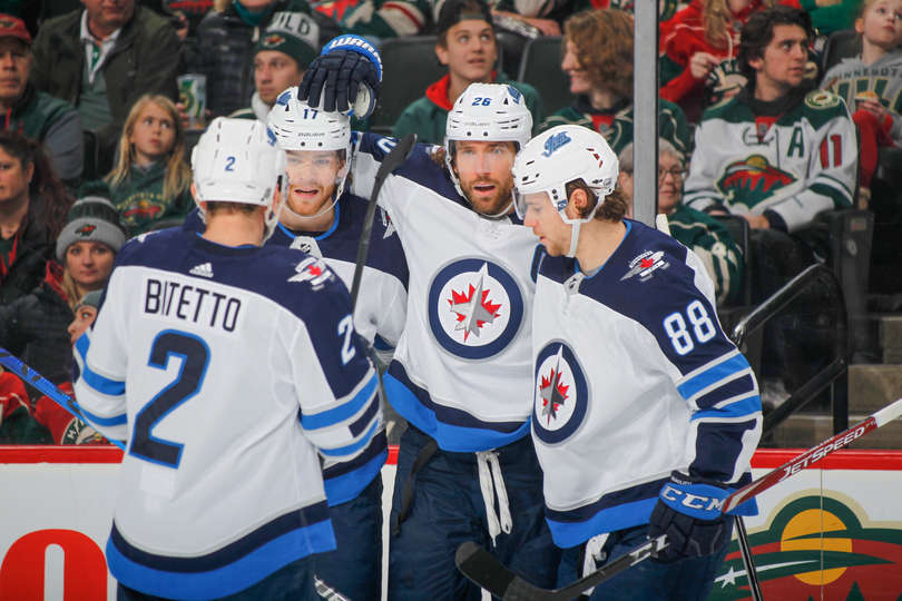 "Миннесота" - "Виннипег" (0:6): Уилер обошел Ковальчука