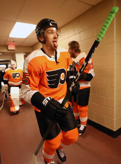 "Филадельфия" - "Баффало" (6:1): серия Айкела кончилась травмой