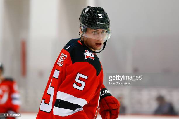 14 июля Нью-Джерси подписал контракт с Симоном Немецем