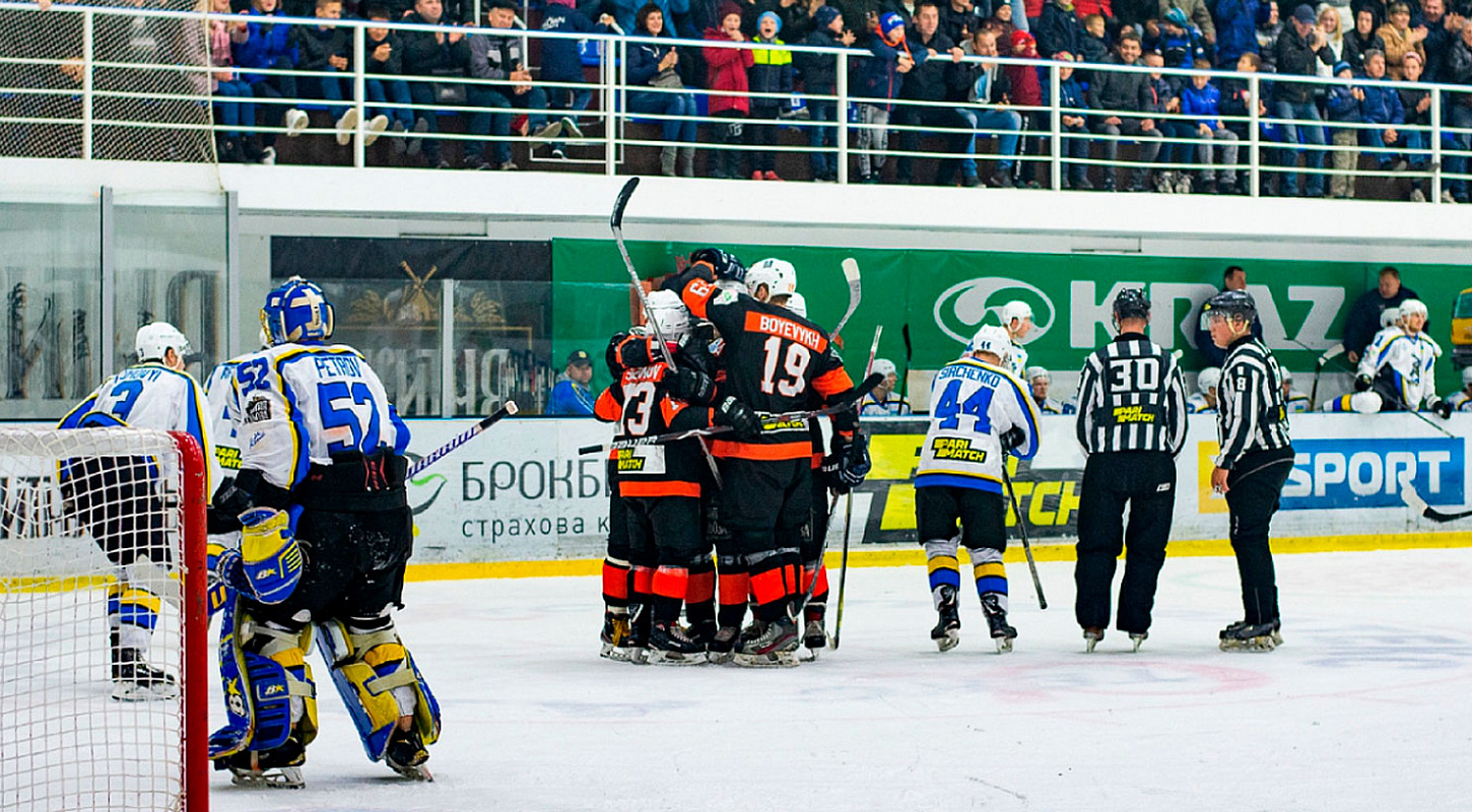 Мощный результативный бросок игрока «Кременчука» в дальний угол ворот «Днепра» (видео)