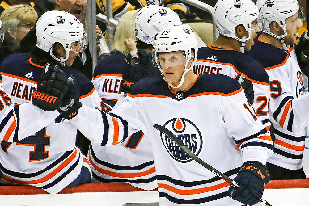 Форвард "Ойлерз" Колби Кэйв умер в возрасте 25 лет