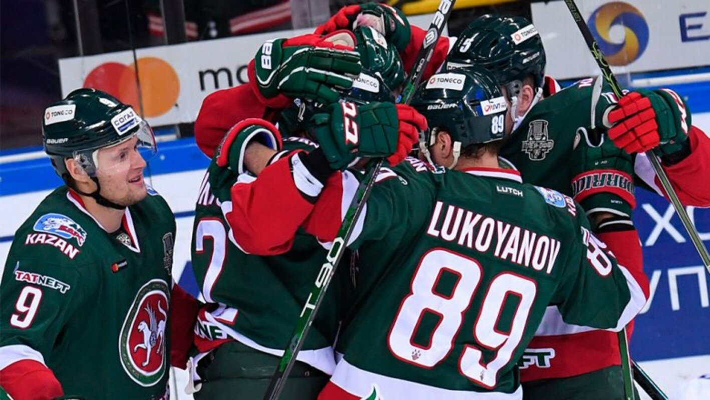 КХЛ: Казанский «Ак Барс» переигрывает минских динамовцев и другие результаты поединков (видео)