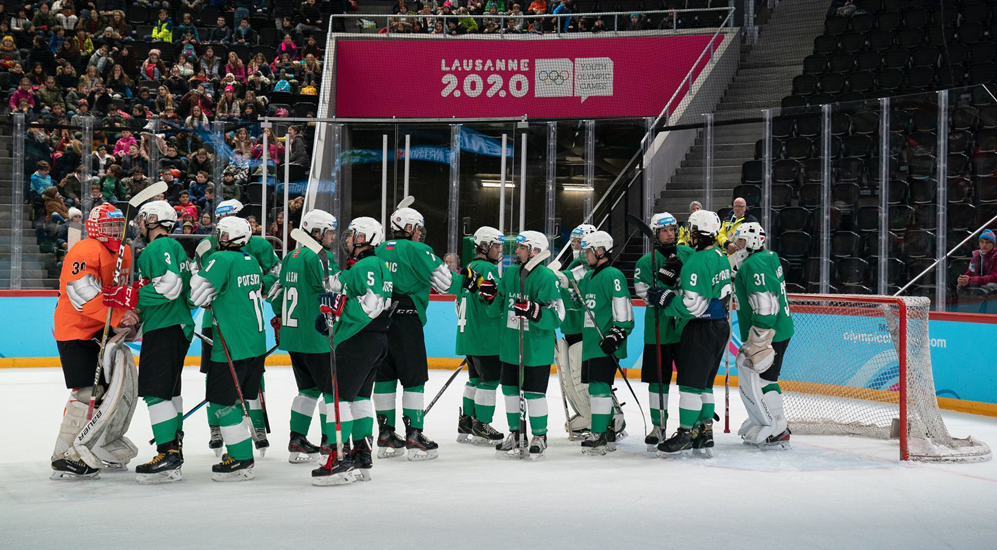 Украинские хоккеисты вышли в полуфинал зимних юношеских Олимпийских игр