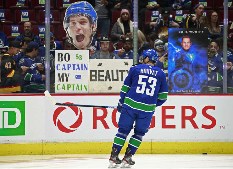 "Ванкувер" - "Лос-Анджелес" (8:2): разгром с новым капитаном