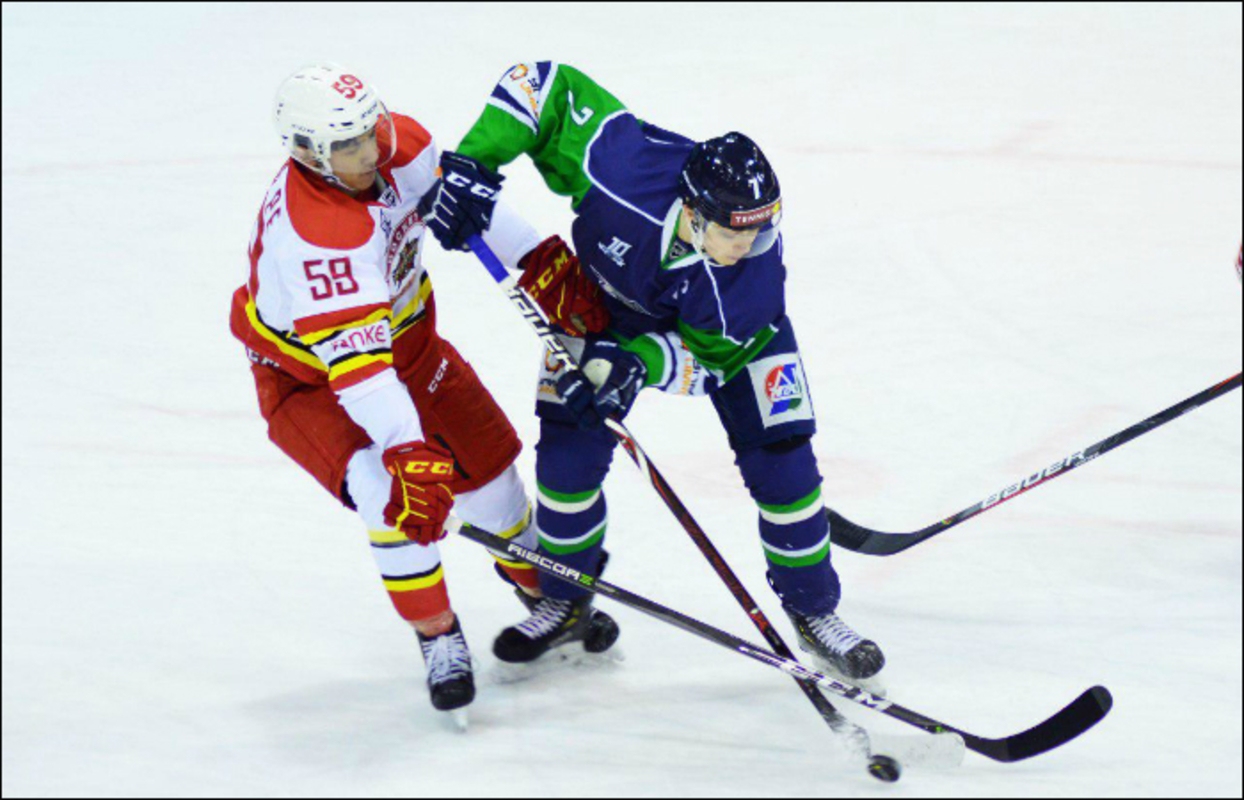 ВХЛ: Команда украинского хоккеиста Игоря Мережко «Хумо» добывает победу в домашнем матче и другие результаты игрового дня (видео)