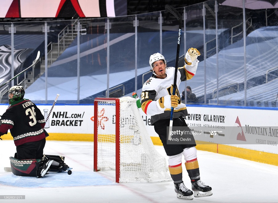 "Аризона" - "Вегас" (1:4): дубль Смита