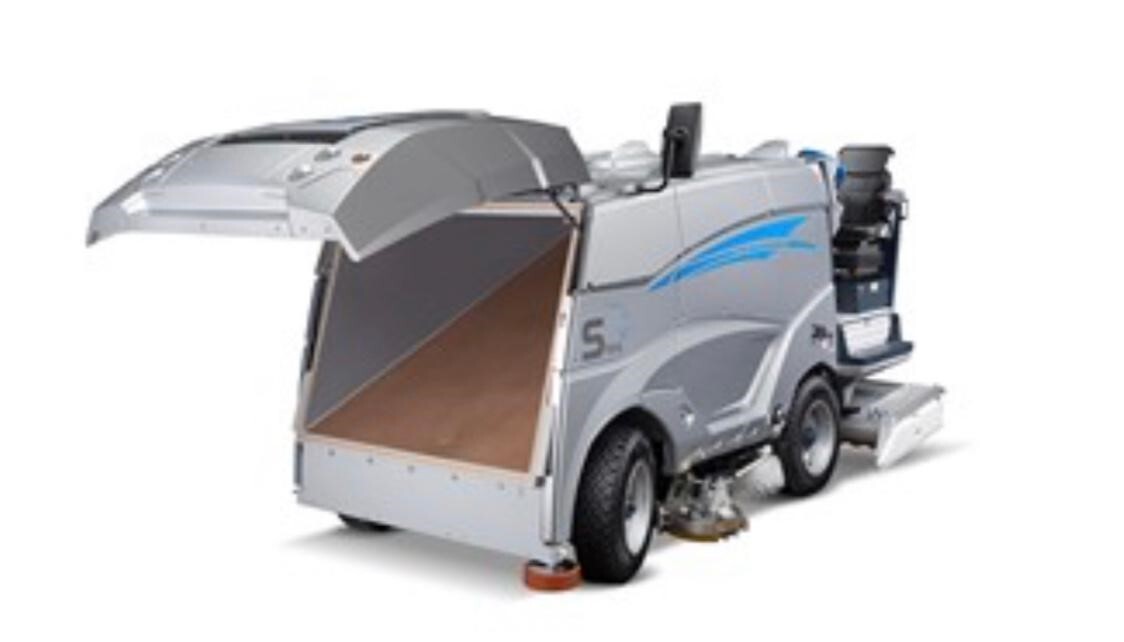 Кто и как наживается на реконструкции СК «Авангард»