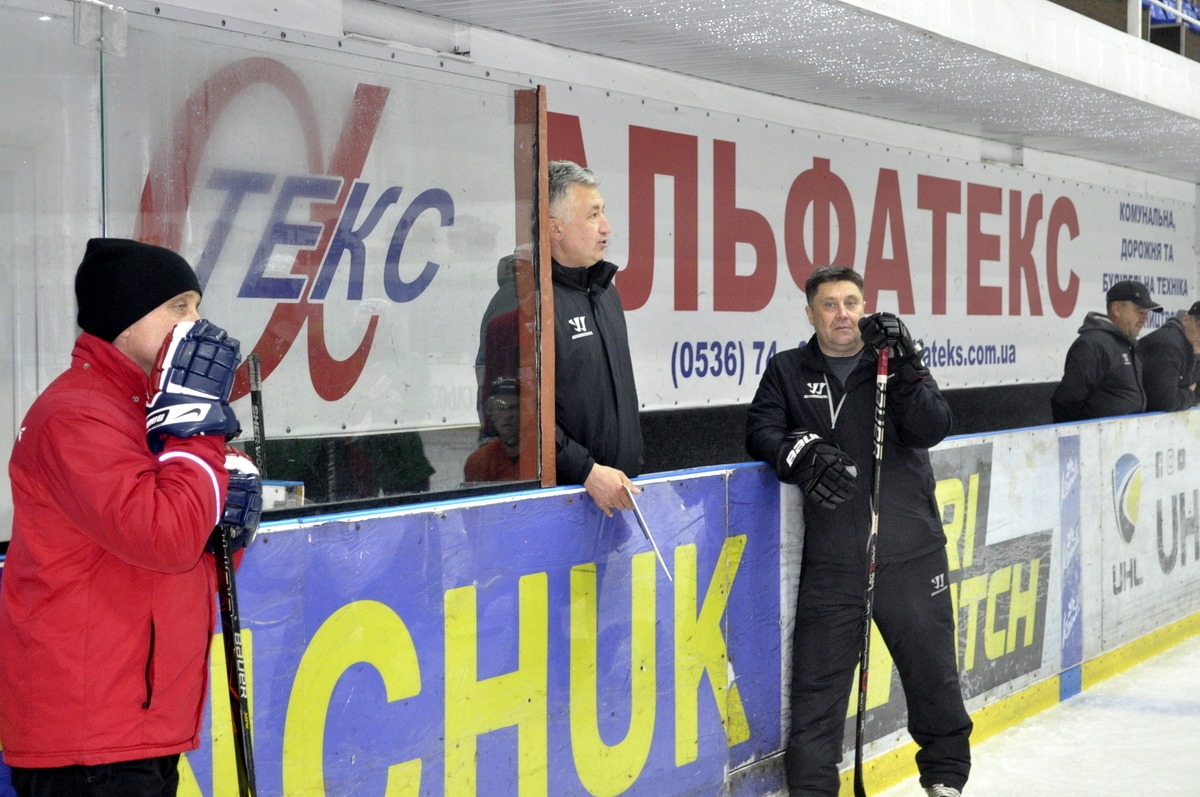 «Кременчук» провел первую тренировку на льду