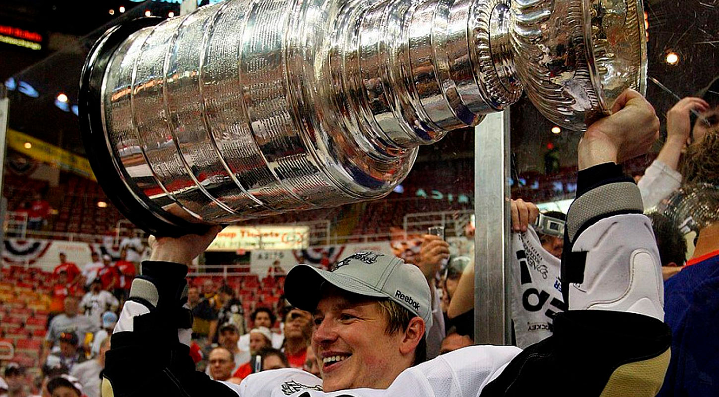 Ровно 11 лет назад украинец Федотенко выиграл свой второй Кубок Стэнли