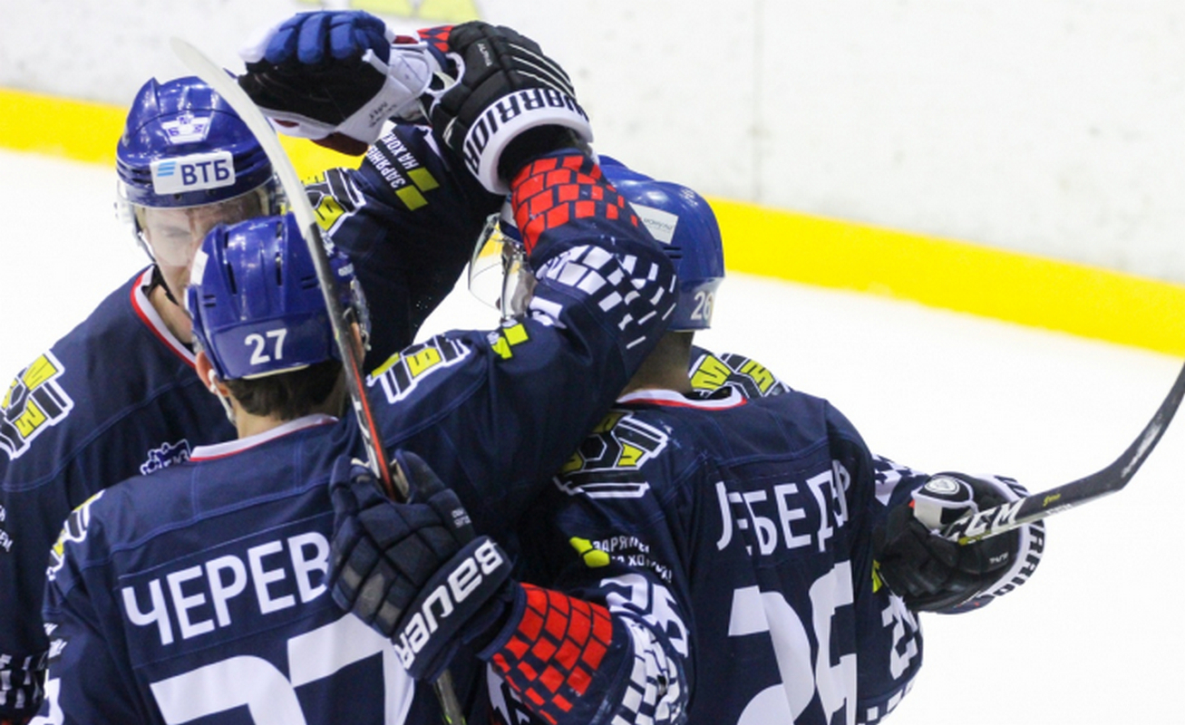 Победы «Шахтера», жлобинского «Металлурга» и «Юности» (видео)