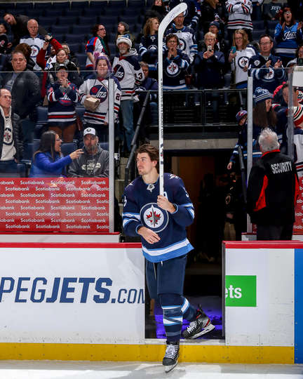 "Виннипег" - "Анахайм" (3:2): дубль Шайфли