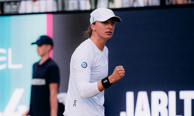 Бад-Гомбург. Швёнтек победила Марию, Андрееску и Фернандес вышли во второй круг Бад-Гомбург. Швёнтек победила Марию, Андрееску и Фернандес вышли во второй круг