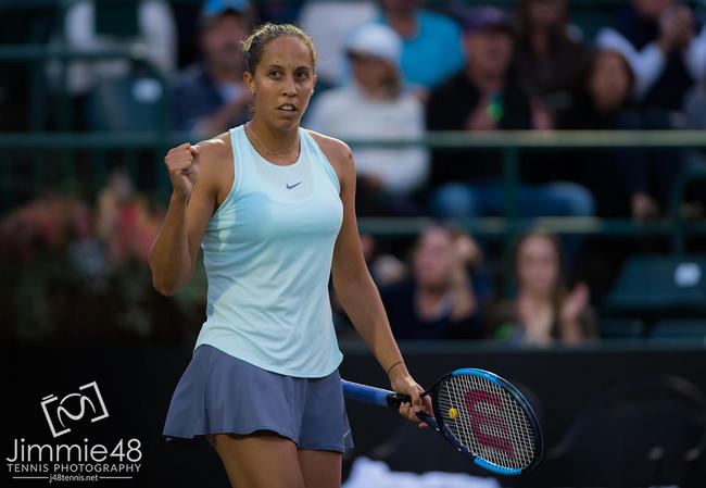 Чарльстон. Кис стала новой чемпионкой домашнего "Премьера" Чарльстон. Кис стала новой чемпионкой домашнего "Премьера"