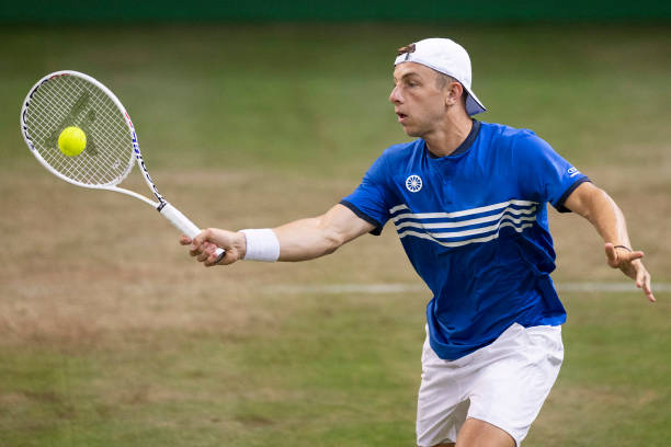 Галле. Грикспор отыграл матчбол и победил действующего чемпиона турнира, Синнер сыграет против Бублика в четвертьфинале