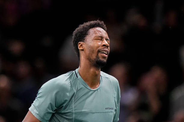 Париж. Монфис не реализовал матчбол в своем стартовом матче, Алькарас проиграл "квалифаеру" Париж. Монфис не реализовал матчбол в своем стартовом матче, Алькарас проиграл "квалифаеру"