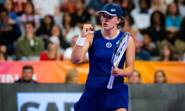 World Tennis League. Швёнтек и Оже-Альяссим принесли победу своей команде World Tennis League. Швёнтек и Оже-Альяссим принесли победу своей команде