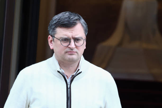 Дмитрий Кулеба: "Представителям стран, совершающих зверства против своих мирных соседей, нечего делать на Уимблдоне" Дмитрий Кулеба: "Представителям стран, совершающих зверства против своих мирных соседей, нечего делать на Уимблдоне"