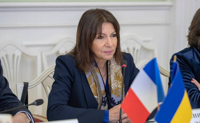 Мэр Парижа выступила в Киеве: "Пока российские солдаты оккупируют вашу территорию, я не хочу, чтобы российские спортсмены участвовали в спортивных соревнованиях" Мэр Парижа выступила в Киеве: "Пока российские солдаты оккупируют вашу территорию, я не хочу, чтобы российские спортсмены участвовали в спортивных соревнованиях"