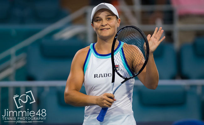 Майами. Барти победила Плишкову в решающем матче Майами. Барти победила Плишкову в решающем матче