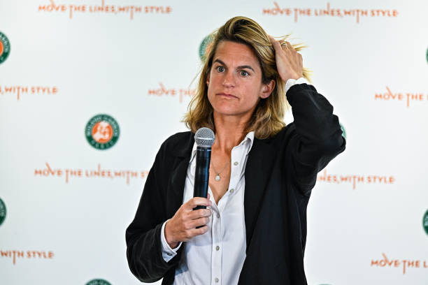 Директор Ролан Гаррос об участии в турнире российских и белорусских игроков: "Я верю, что мы должны относиться ко всем одинаково" Директор Ролан Гаррос об участии в турнире российских и белорусских игроков: "Я верю, что мы должны относиться ко всем одинаково"