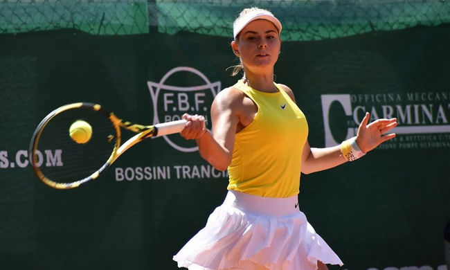 Макарска. Завацкая пробилась в основную сетку