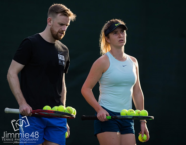 Элина Свитолина на тренировке перед началом турнира в Дубае Элина Свитолина на тренировке перед началом турнира в Дубае