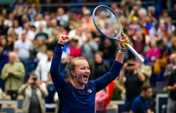 Рейтинг WTA. Крейчикова вернулась в топ-20, Киченок сохранила место в десятке сильнейших парниц Рейтинг WTA. Крейчикова вернулась в топ-20, Киченок сохранила место в десятке сильнейших парниц