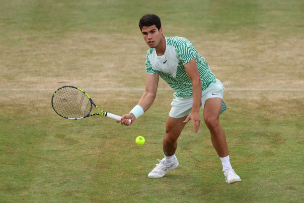 Лондон. Алькарас уверенно победил Димитрова и дальше сыграет против Корды