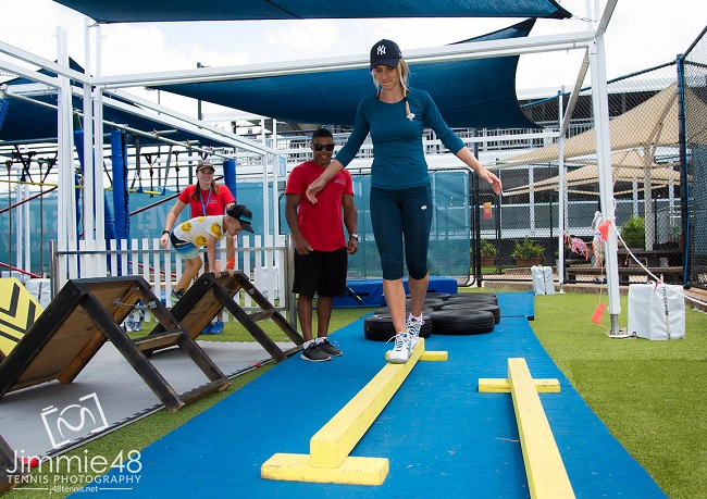 Как Цуренко преодолевала полосу препятствий в Брисбене  Как Цуренко преодолевала полосу препятствий в Брисбене