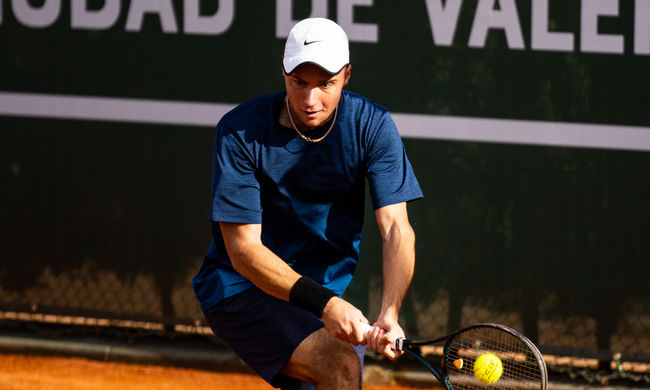 Валенсия. Крутых во второй раз в карьере вышел в финал "челленджера"