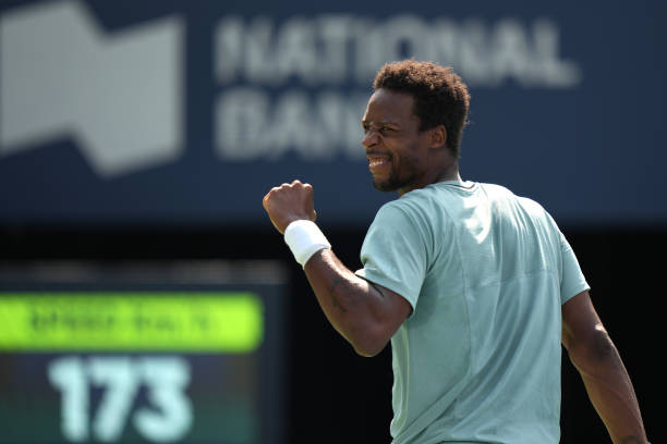 Торонто. Монфис в двух сетах победил четвертую ракетку мира Циципаса, Алькарас, Маррей и Синнер прошли в третий круг